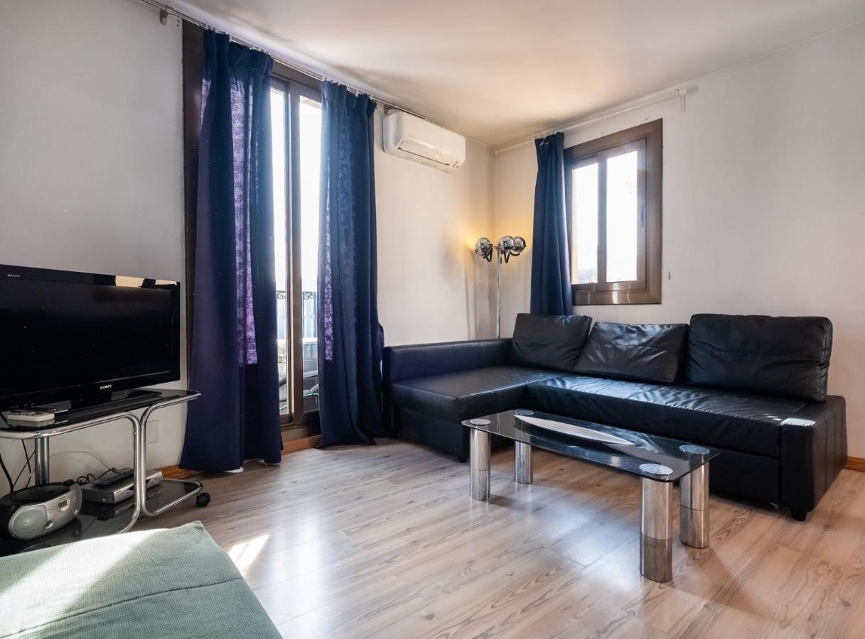 Apartamentos El Pintor Barcelona Exterior foto