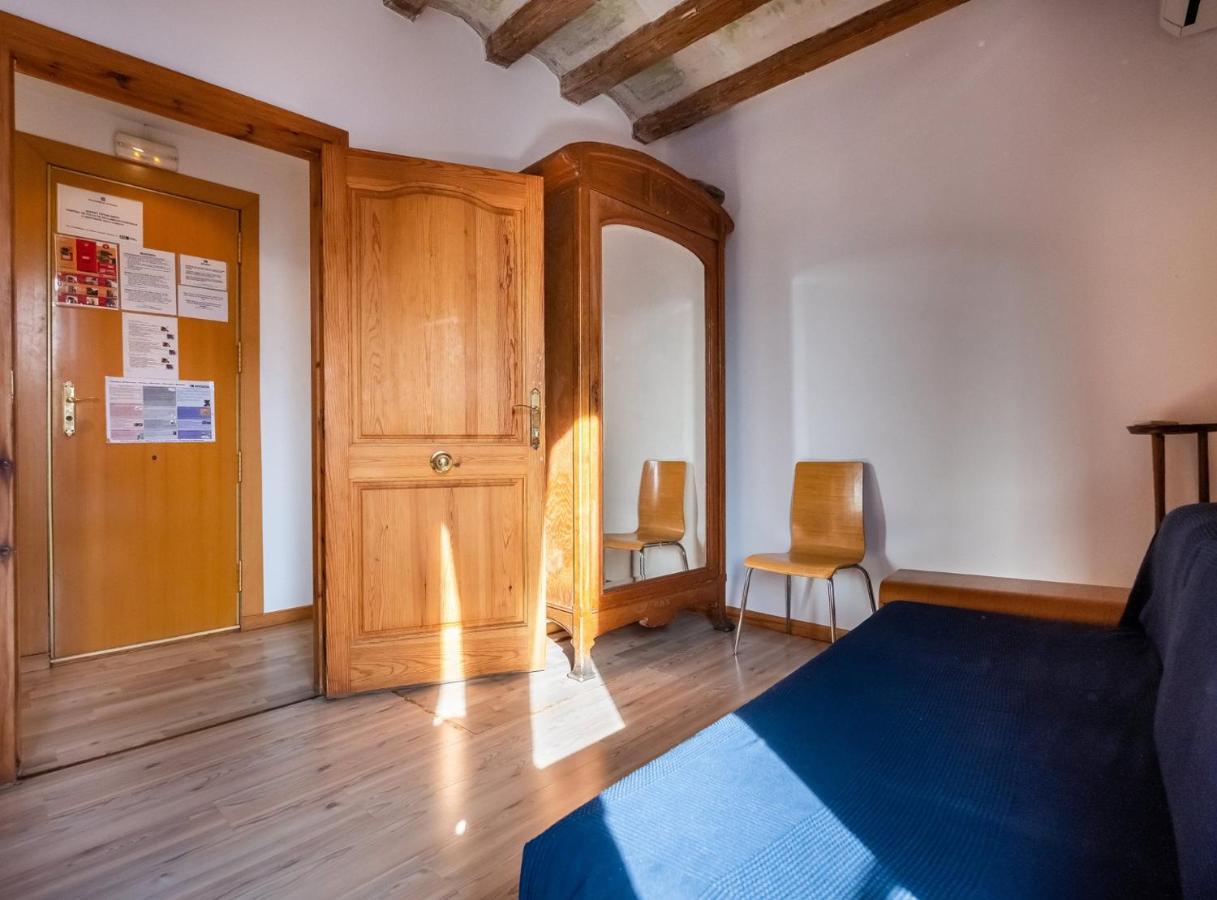 Apartamentos El Pintor Barcelona Exterior foto